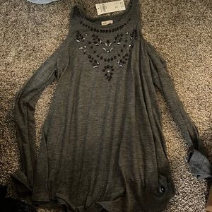 Off the shoulder hollister shirt